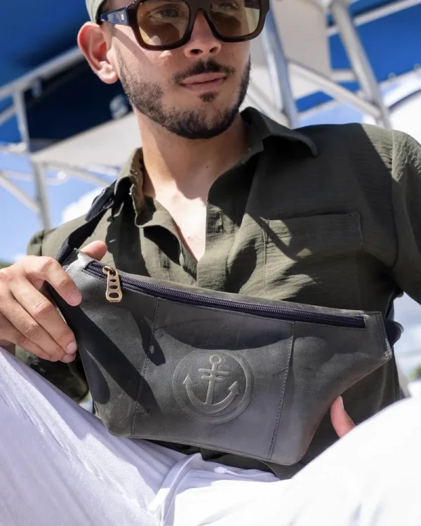 Riñonera Verde — Cueros Wears